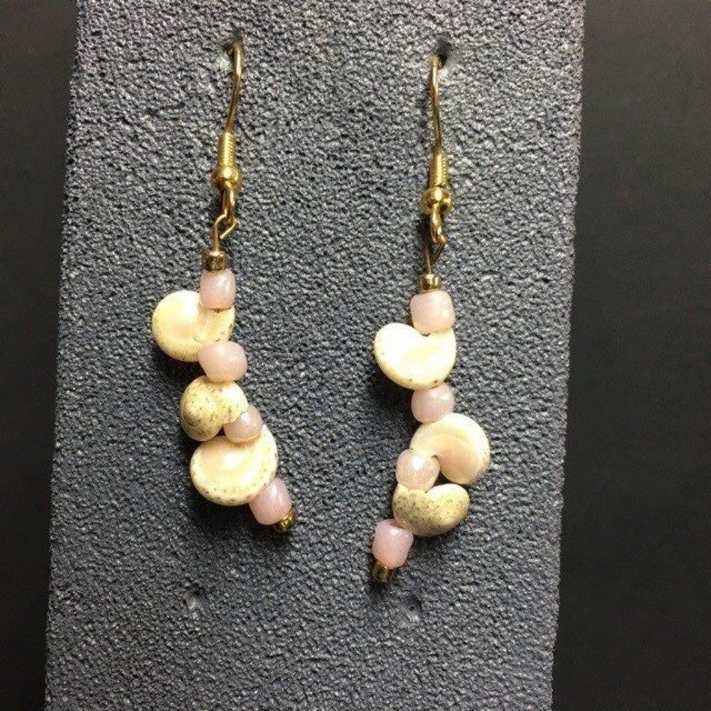 Dangle Pierced Earrings Purple Natural Seashell Shell Organic Beach Retro BoHo